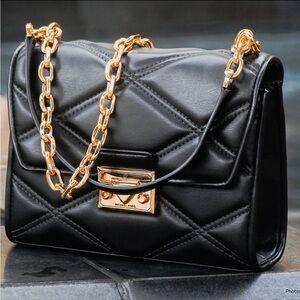 NWT Michael Kors Serena Medium Flap Shoulder Bag In Gold/Black